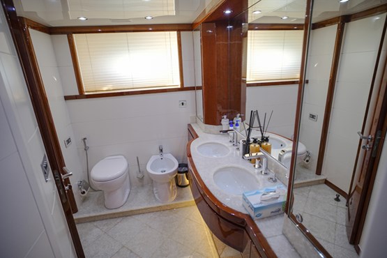 Majesty yacht | AED1,300/hour